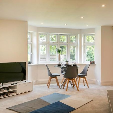 ✰Onpoint -Large 2 Bedroom Apt With Parking!✰ Nottingham Exteriör bild