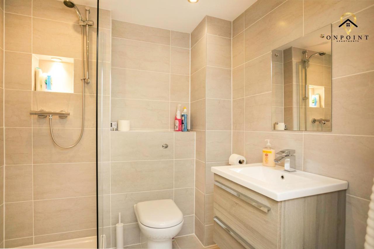 ✰Onpoint -Large 2 Bedroom Apt With Parking!✰ Nottingham Exteriör bild