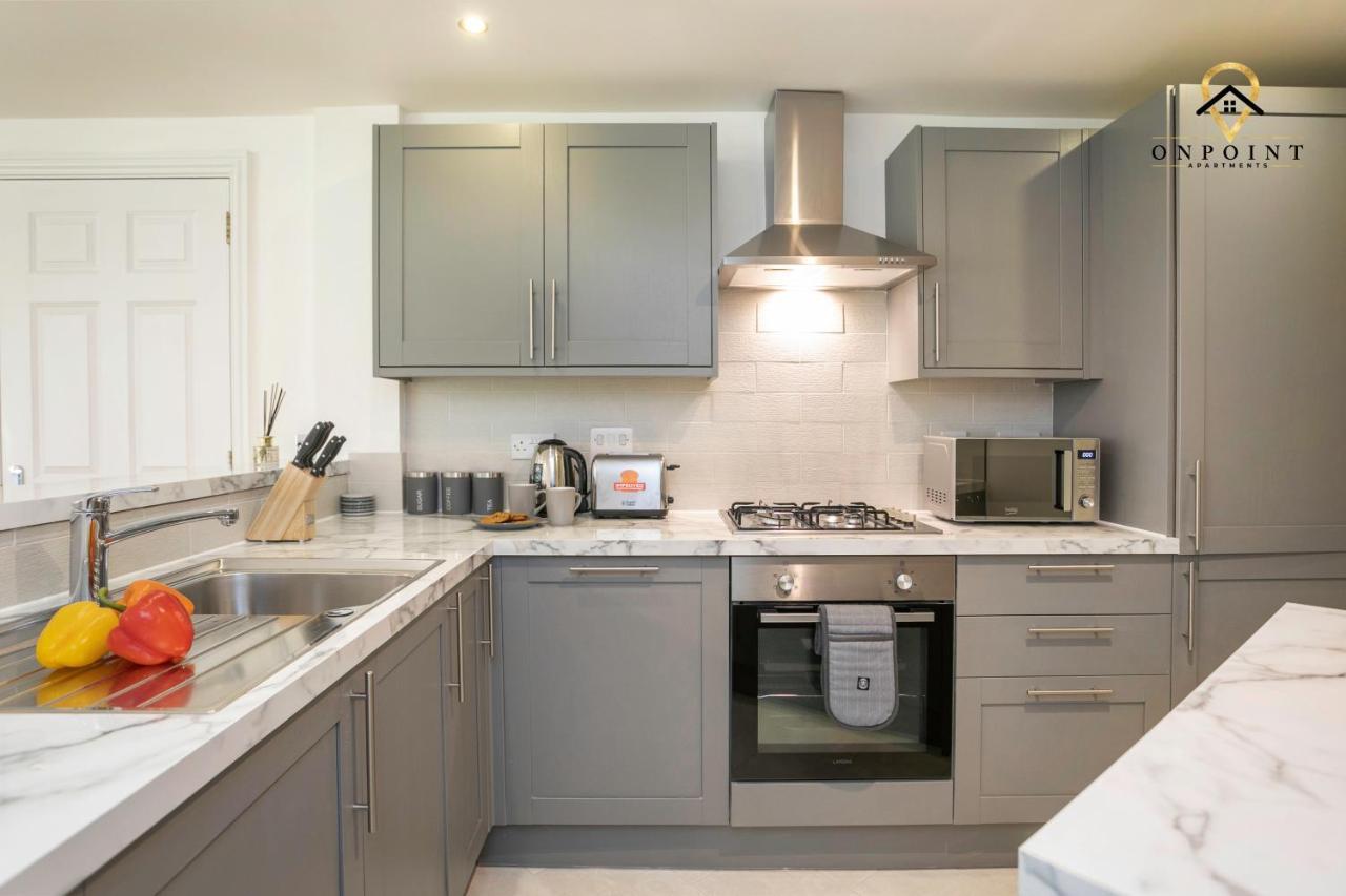 ✰Onpoint -Large 2 Bedroom Apt With Parking!✰ Nottingham Exteriör bild