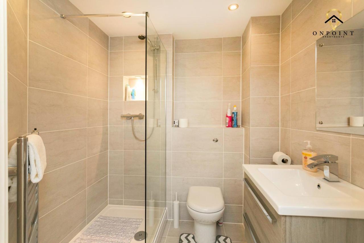 ✰Onpoint -Large 2 Bedroom Apt With Parking!✰ Nottingham Exteriör bild