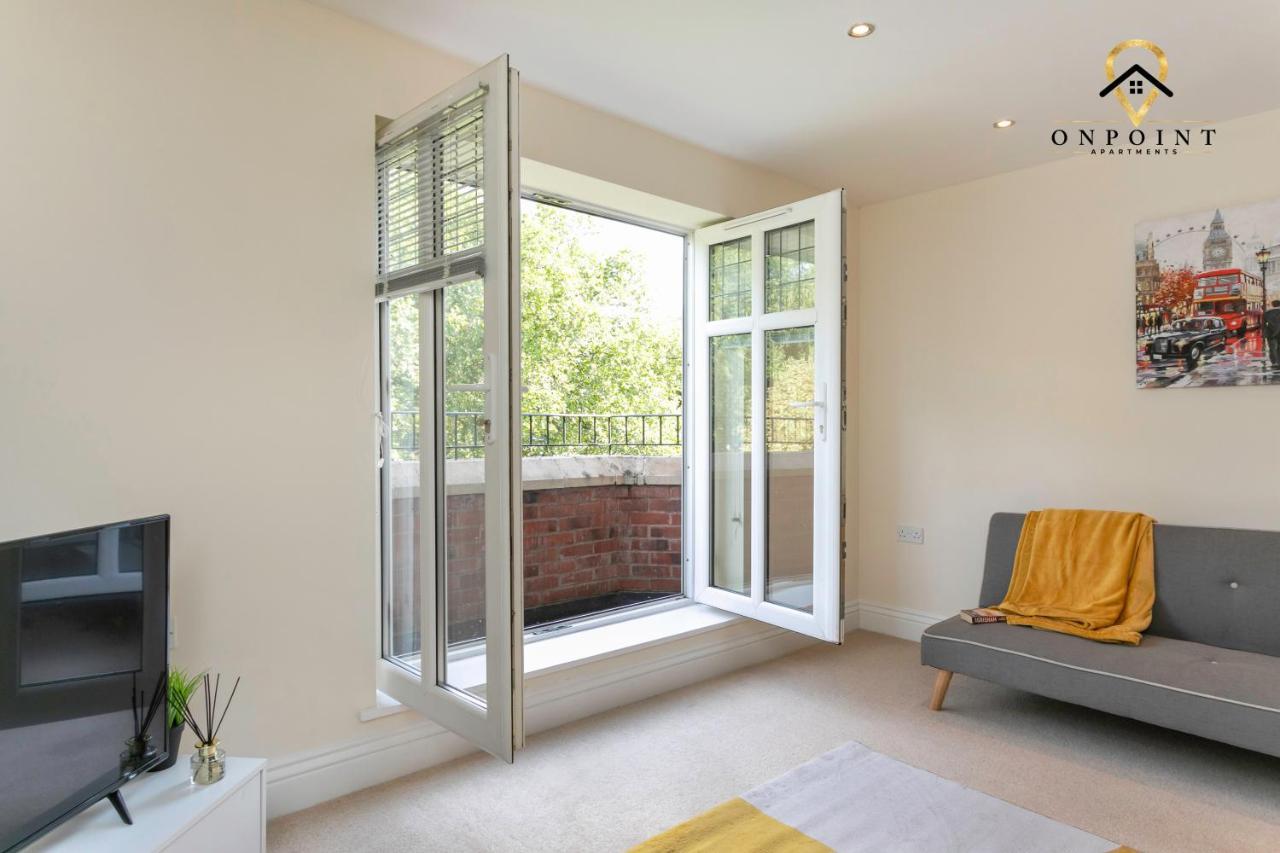 ✰Onpoint -Large 2 Bedroom Apt With Parking!✰ Nottingham Exteriör bild